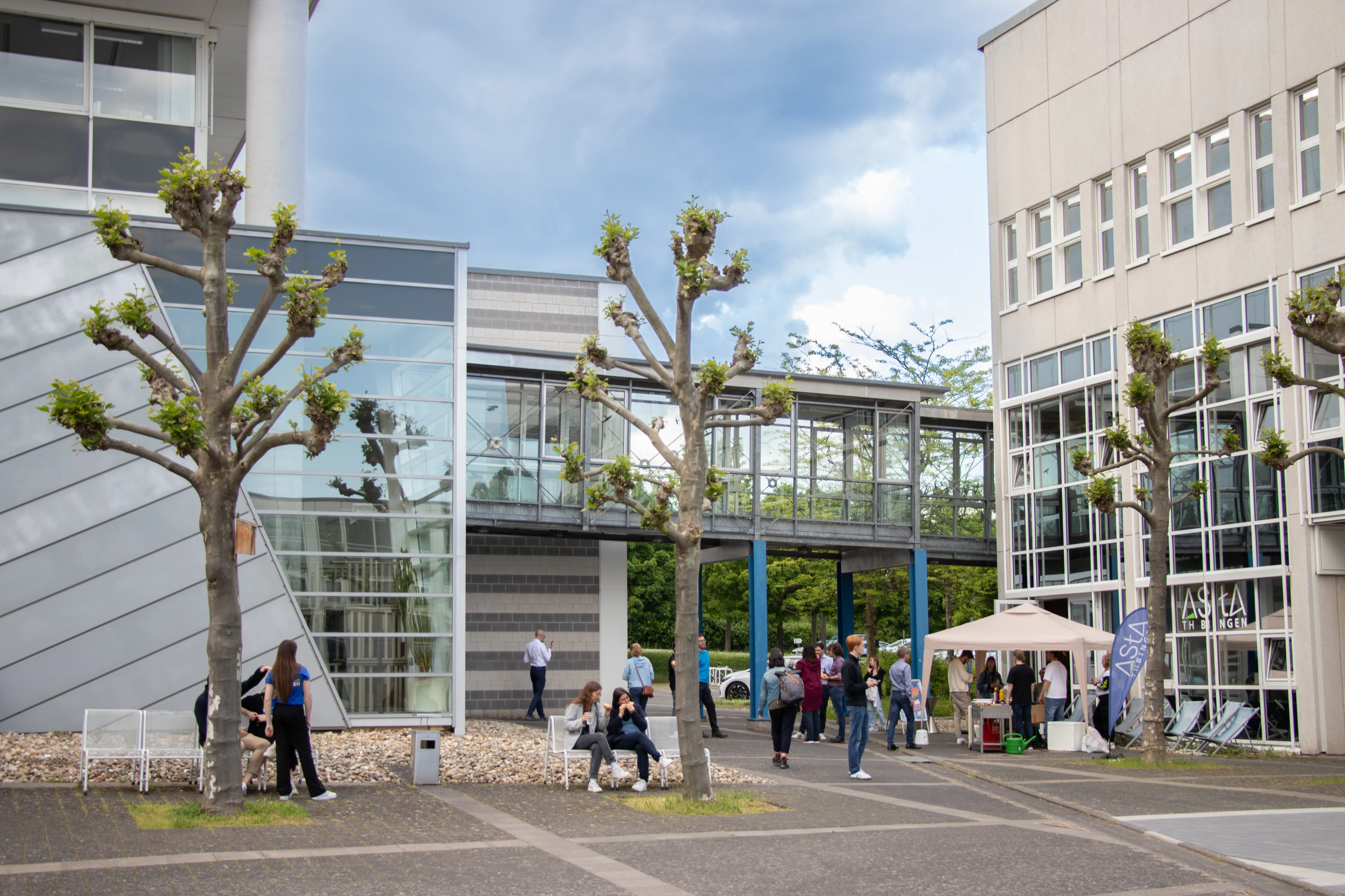 TH Bingen Campus Büdesheim, Innenhof